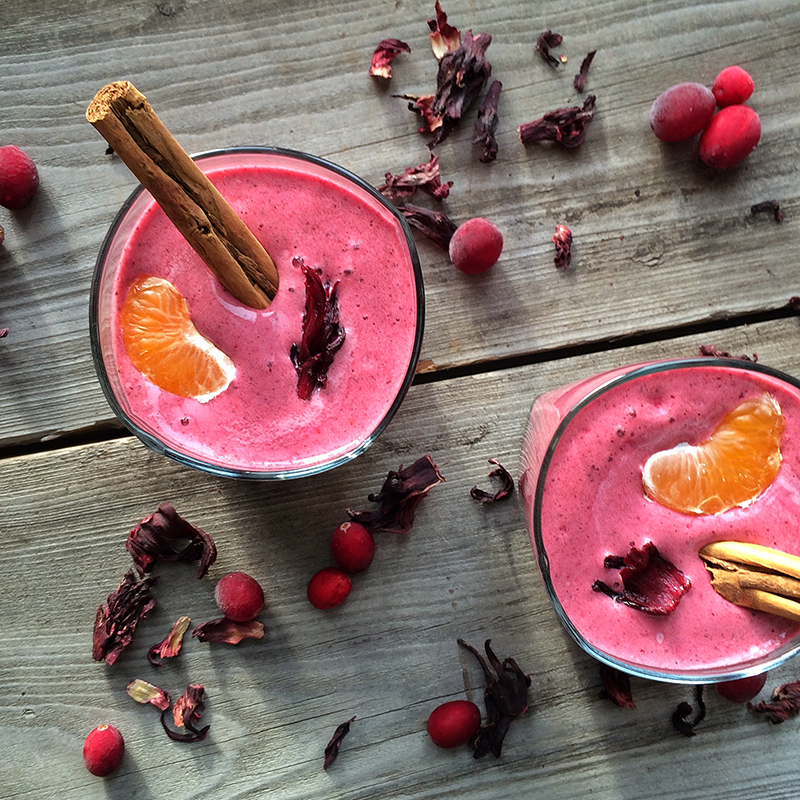 Super C Hibiscus Berry Smoothie // JustineCelina.com