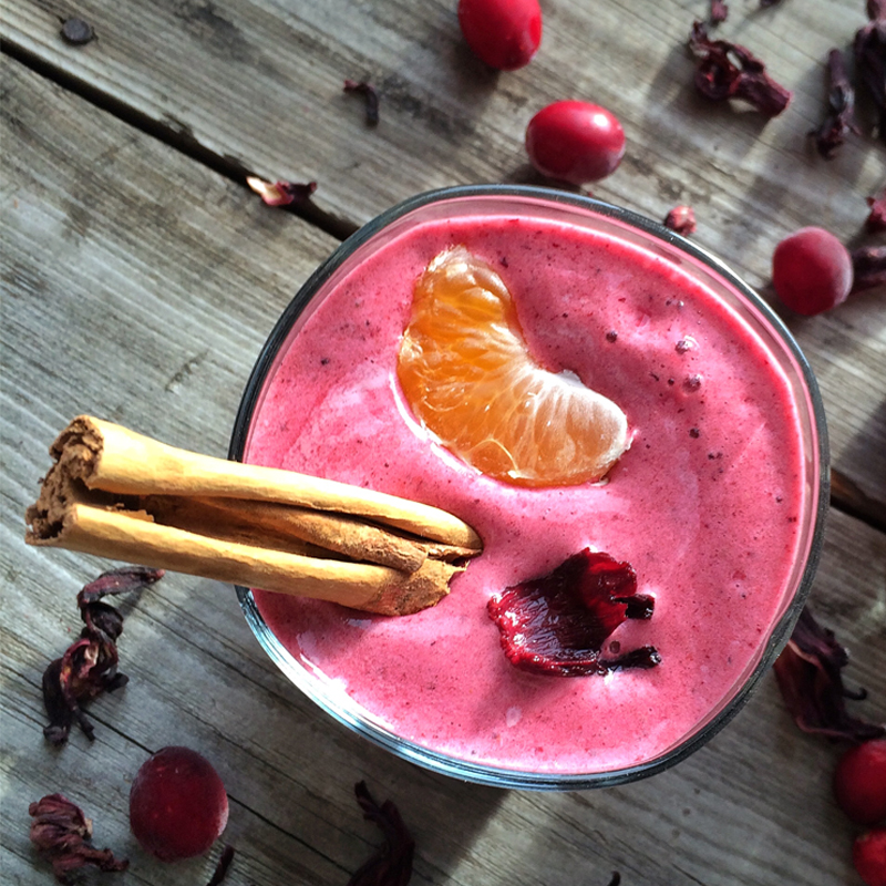 Super C Hibiscus Berry Smoothie // JustineCelina.com