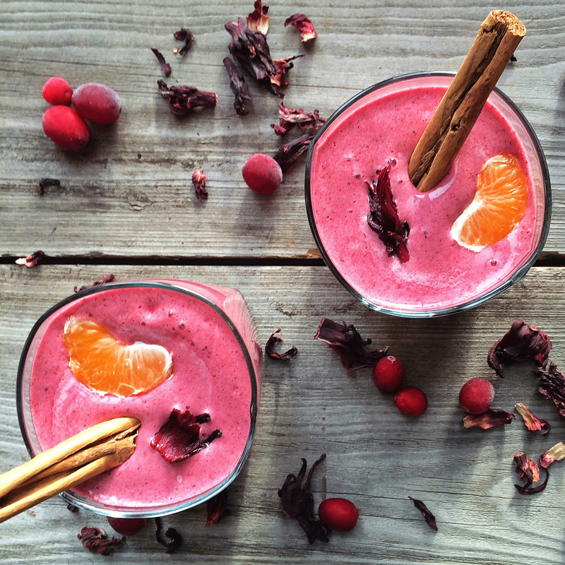 Super C Hibiscus Berry Smoothie // JustineCelina.com