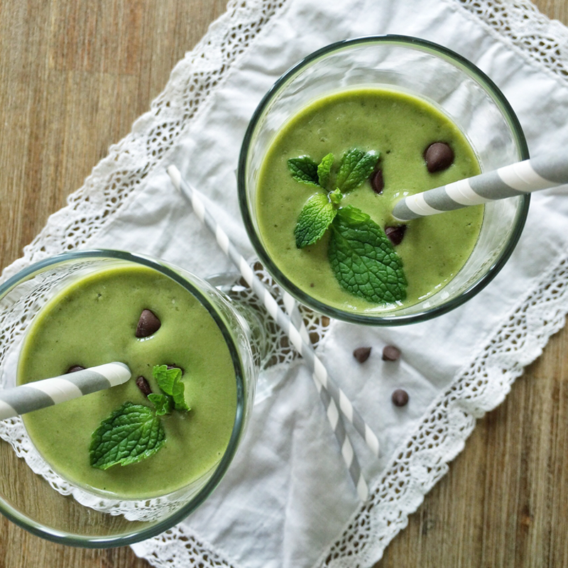 Superfood Shamrock Smoothie // JustineCelina.com