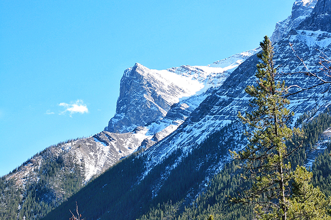 A Day at Grassi Lakes // JustineCelina.com