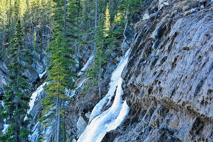 A Day at Grassi Lakes // JustineCelina.com