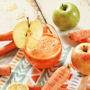 Apple Carrot Lemon Ginger Juice // JustineCelina.com