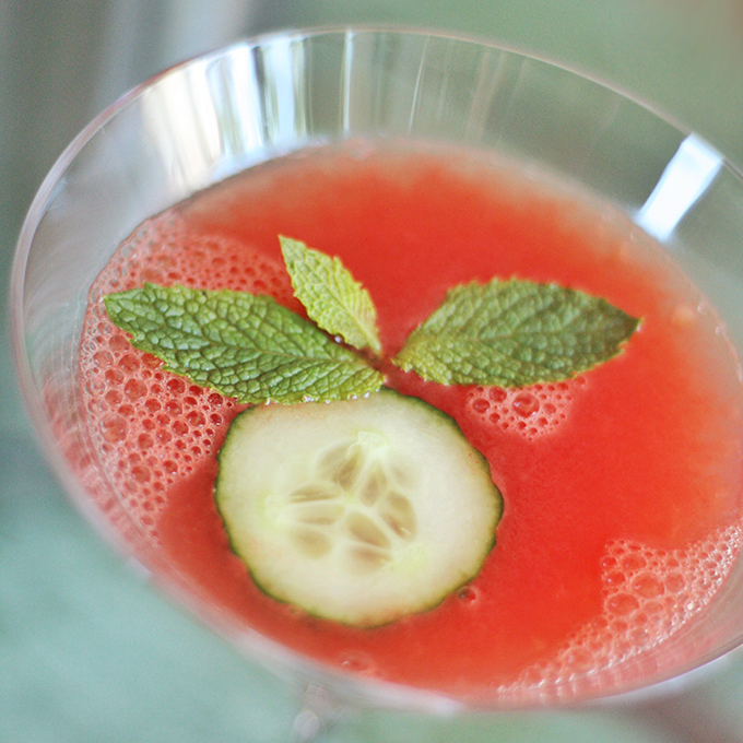 Detoxifying Watermelon Mint Limeade // JustineCelina.com