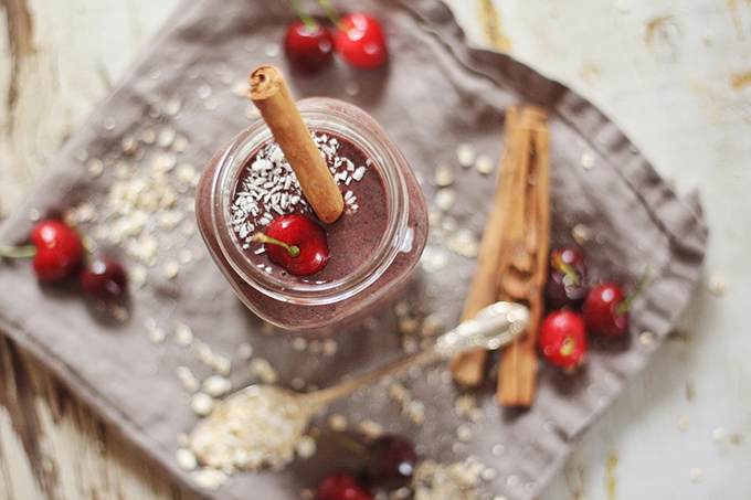 Cherry Crumble Smoothie // JustineCelina.com