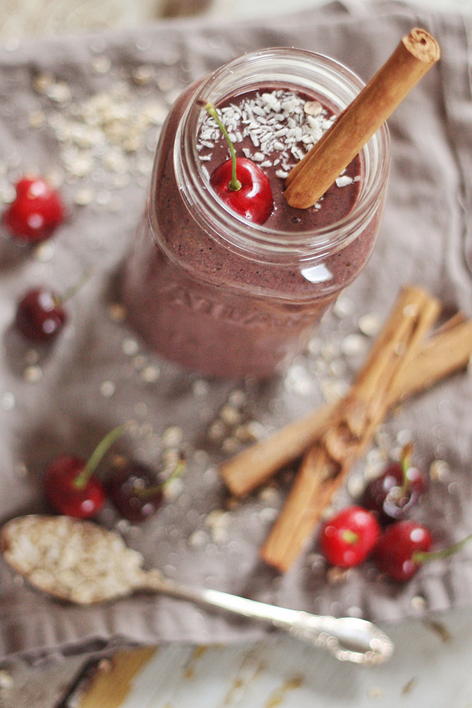 Cherry Crumble Smoothie // JustineCelina.com