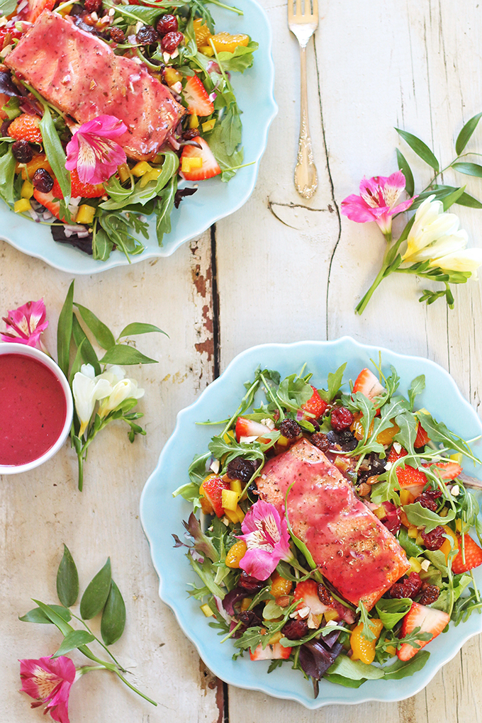 Pomegranate Hibiscus Salmon Salad | Recipe Creation for Litehouse Foods // JustineCelina.com