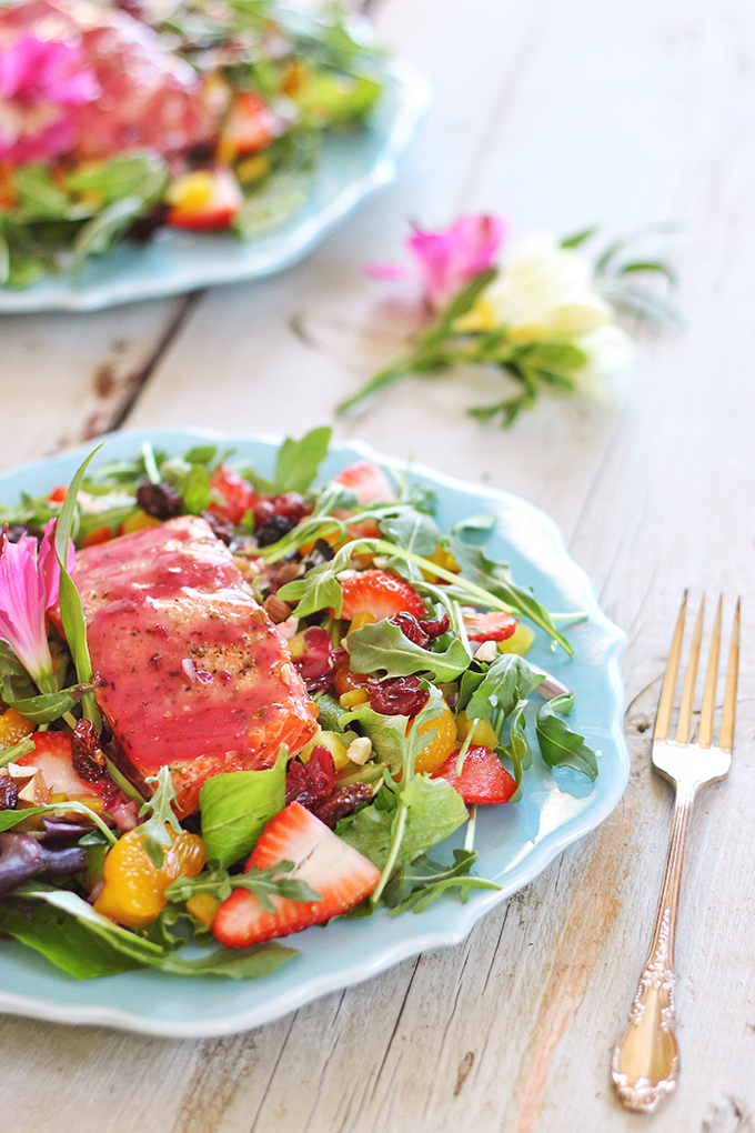 Pomegranate Hibiscus Salmon Salad | Recipe Creation for Litehouse Foods // JustineCelina.com