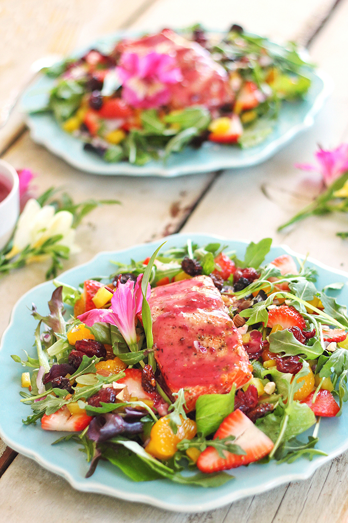 Pomegranate Hibiscus Salmon Salad | Recipe Creation for Litehouse Foods // JustineCelina.com