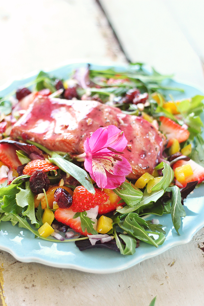 Pomegranate Hibiscus Salmon Salad | Recipe Creation for Litehouse Foods // JustineCelina.com