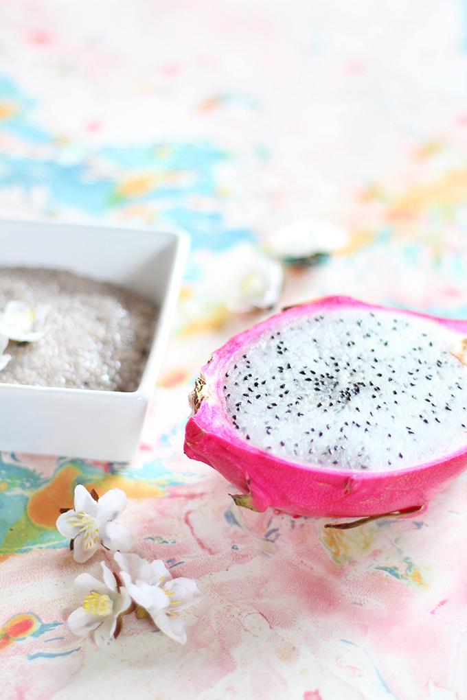 Dragonfruit Bubble Tea Smoothie // JustineCelina.com