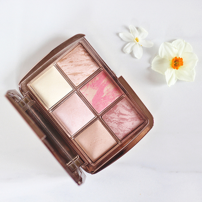 Hourglass Ambient Lighting Blush in Luminous Flush photos, review, swatches | Hourglass Ambient Lighting Bronzer in Luminous Bronze Light photos, review, swatches // JustineCelina.com