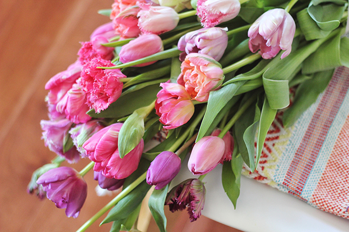 All About Tulips | Cascading Ombre Tulip Bouquet // JustineCelina.com