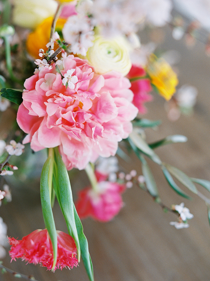 DIY | How to Make a Summer Flower Arrangement with Rebecca Dawn Design | Colourful Summer Arrangement with Peonies and Cherry Blossoms // JustineCelina.com