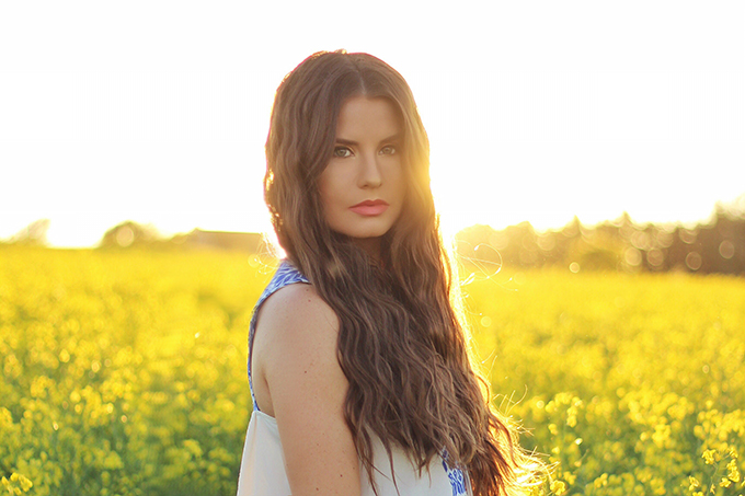 Here Comes the Sun | Carefree Summer Style in a Canola Field | Calgary Fashion Blogger // JustineCelina.com