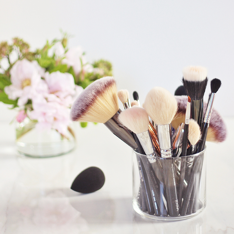 Makeup Brush 101 | Your Complete Guide to Makeup Brushes and How to Use Them // JustineCelina.com