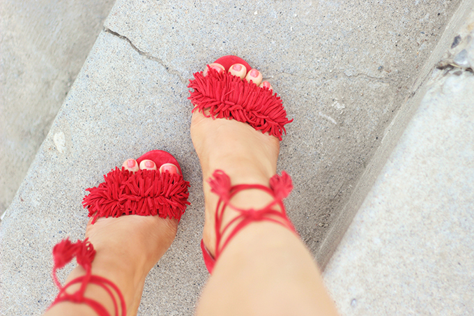 Shoes of Summer + End of Season Sales | Fringed, Tasseled Sandals // JustineCelina.com