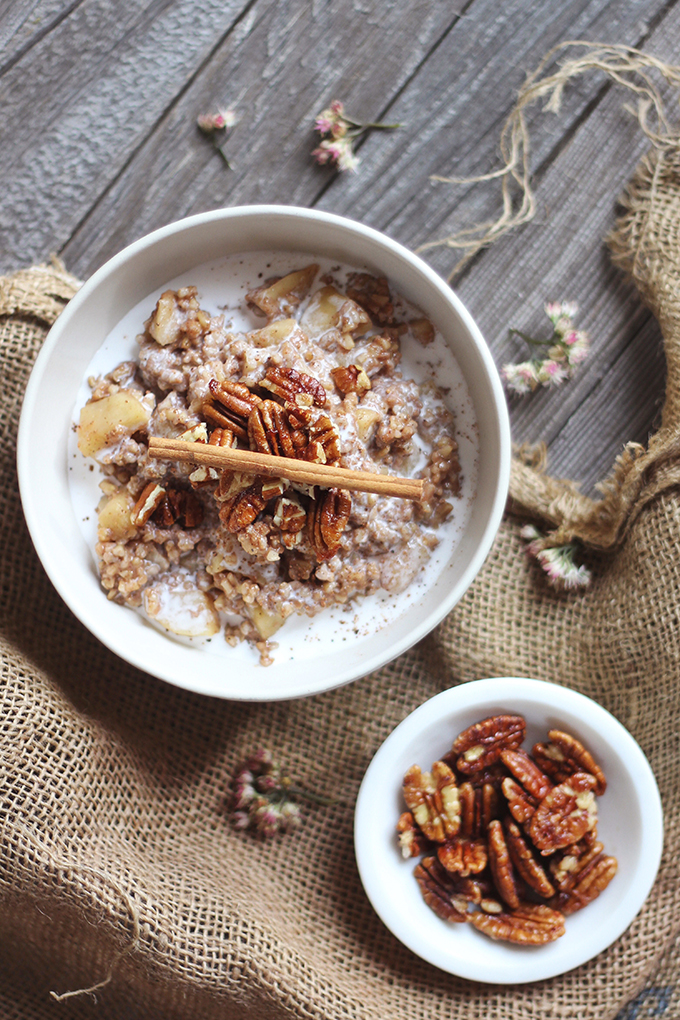 Apple Pie Steel Oats with Candied Maple Pecans // JustineCelina.com