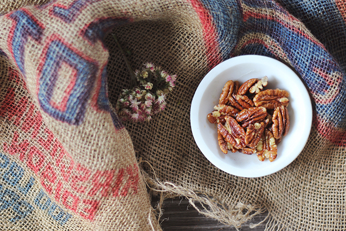 Candied Maple Pecans made with 100% Pure Canadian Maple Syrup // JustineCelina.com