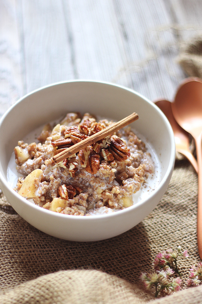 Apple Pie Steel Oats with Candied Maple Pecans // JustineCelina.com