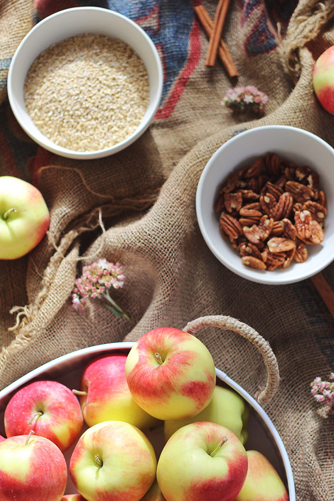 Apple Pie Steel Oats with Candied Maple Pecans // JustineCelina.com