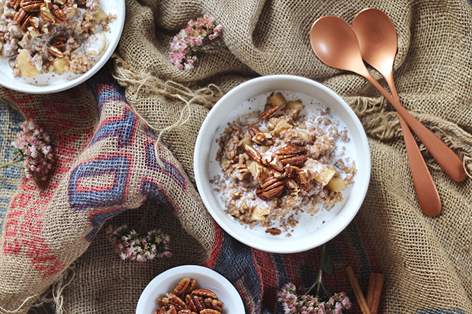 Apple Pie Steel Oats with Candied Maple Pecans // JustineCelina.com