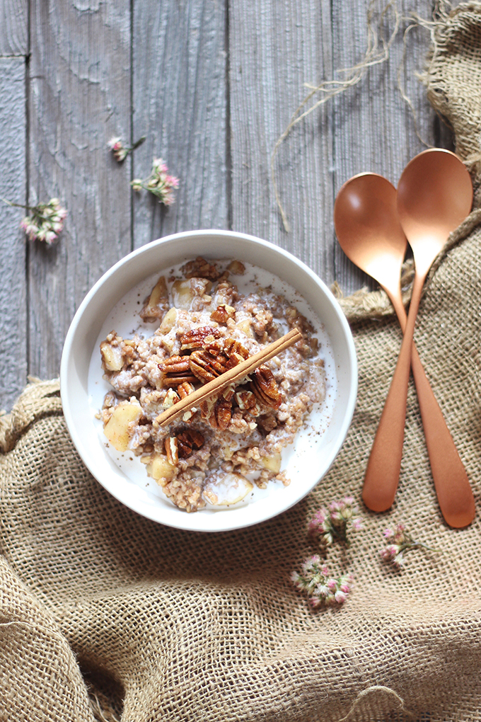 Apple Pie Steel Oats with Candied Maple Pecans // JustineCelina.com