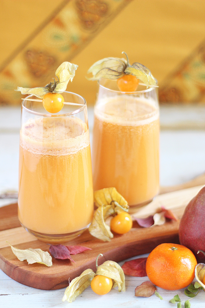 Autumn Energizer Juice with Cape Gooseberries // JustineCelina.com