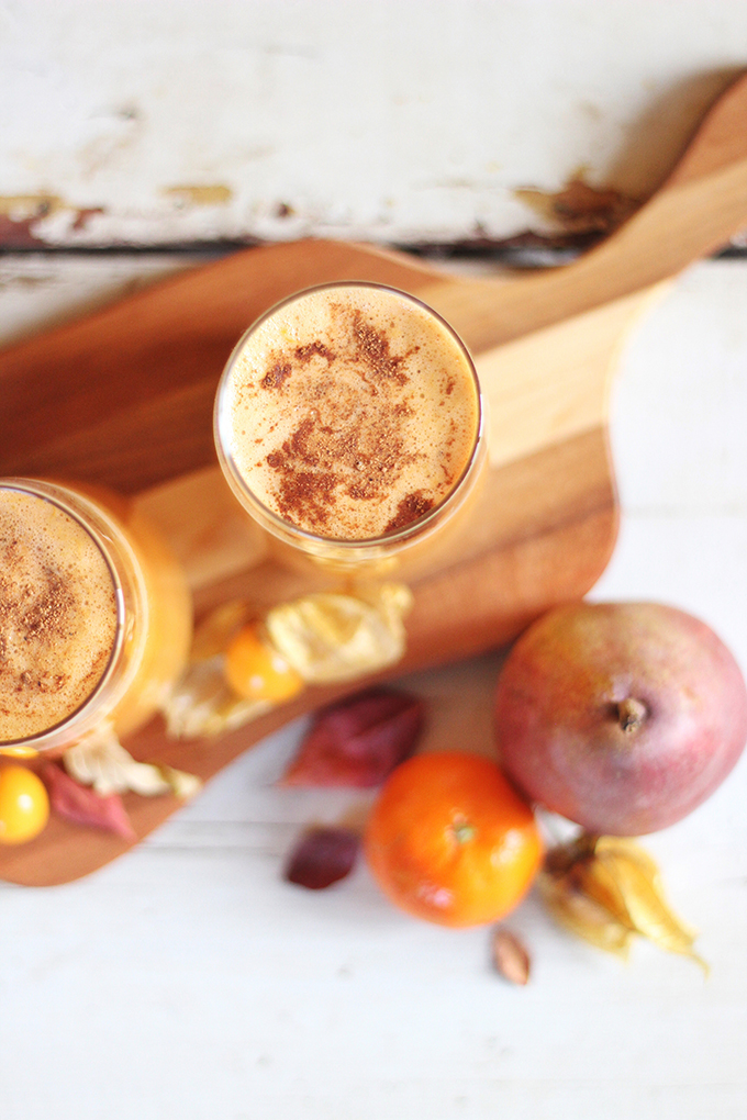 Autumn Energizer Juice with Cinnamon & Nutmeg // JustineCelina.com