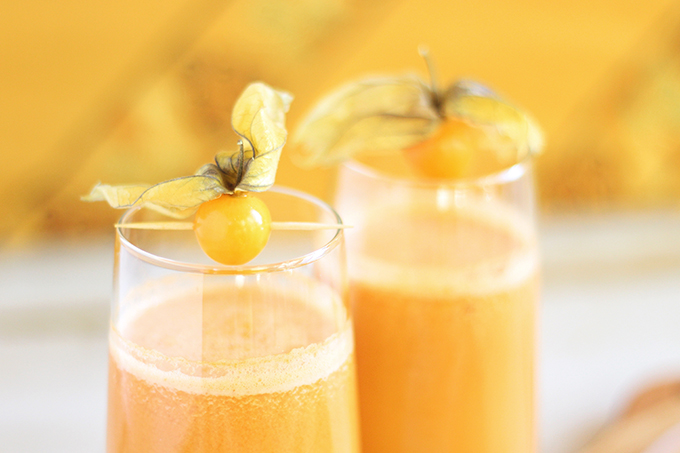 Autumn Energizer Juice with Cape Gooseberries // JustineCelina.com