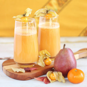 Autumn Energizer Juice with Cape Gooseberries // JustineCelina.com