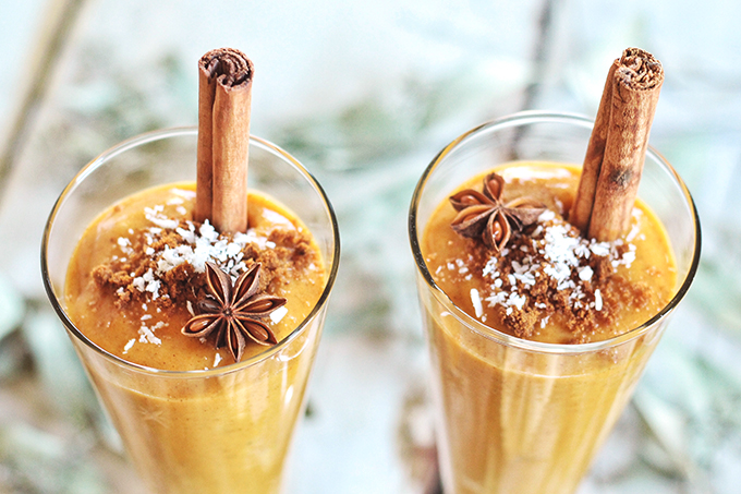 Spicy Pumpkin Persimmon Smoothie // JustineCelina.com