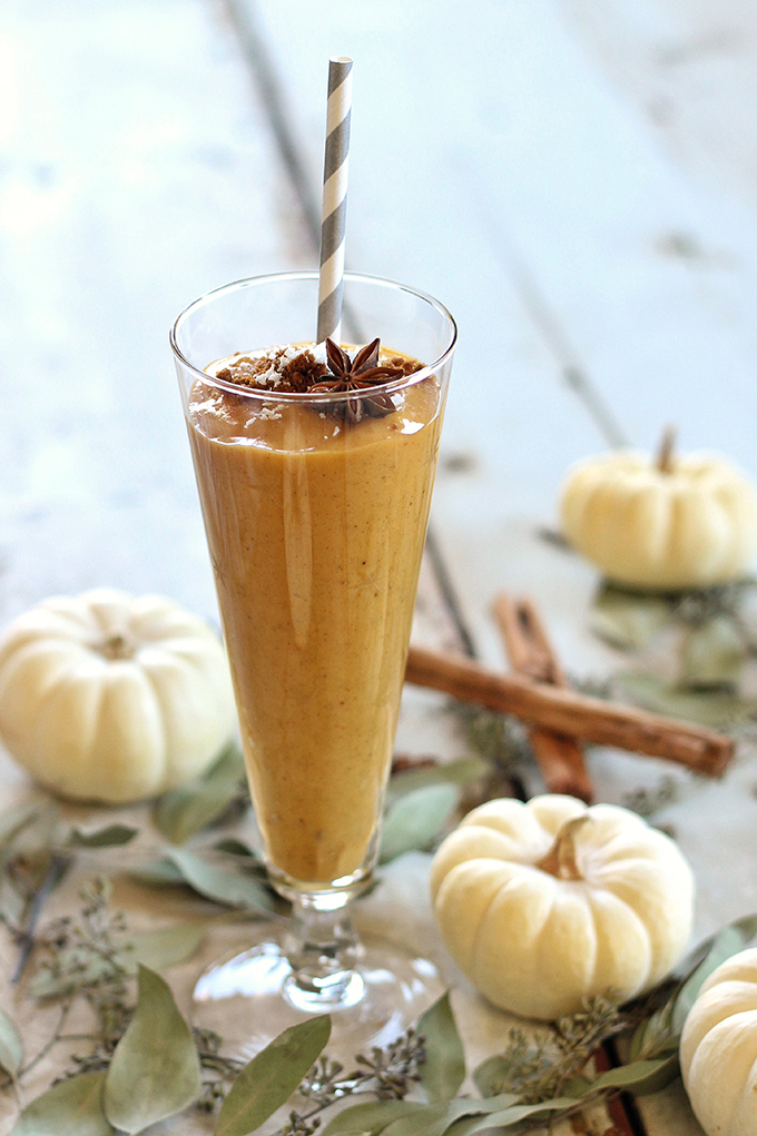 Spicy Pumpkin Persimmon Smoothie // JustineCelina.com