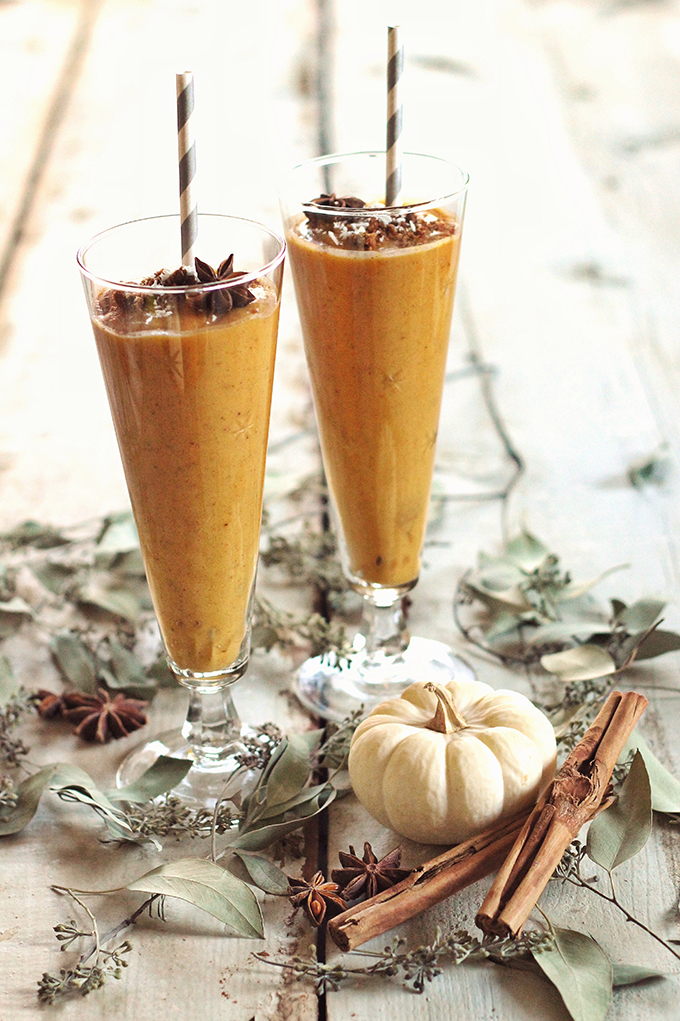 Spicy Pumpkin Persimmon Smoothie // JustineCelina.com