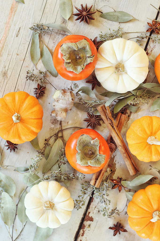 Spicy Pumpkin Persimmon Smoothie // JustineCelina.com