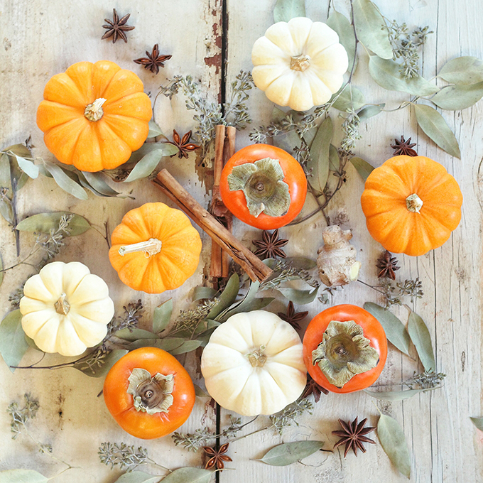 Spicy Pumpkin Persimmon Smoothie // JustineCelina.com