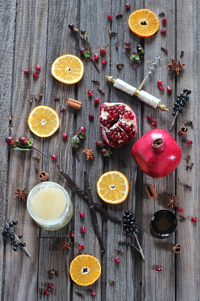 Vanilla Pomegranate Mulled Wine Ingredients // JustineCelina.com
