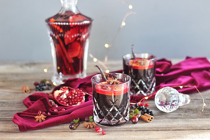 VANILLA POMEGRANATE MULLED WINE - JustineCelina