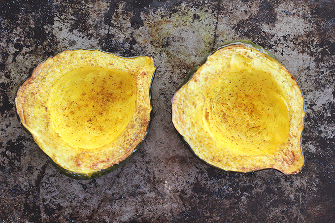 How to Roast an Acorn Squash // JustineCelina.com