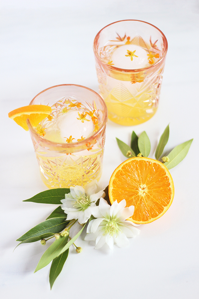 Miniature vodka orange cocktail dans un Long Verre 