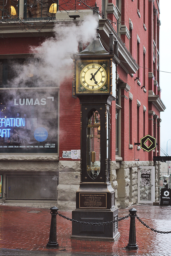 Vancouver Travel Guide | Gastown Steam Clock, Water Street // JustineCelina.com