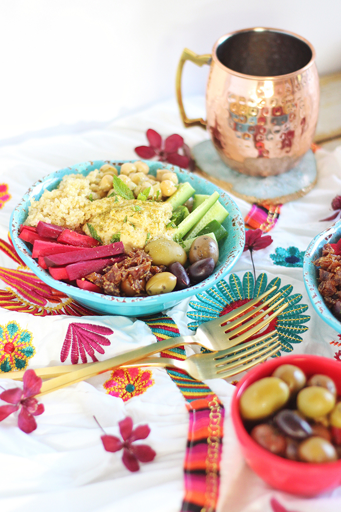 Mediterranean Rainbow Buddha Bowl | Created in Partnership with Sabra Canada #sponsored // JustineCelina.com | #glutenfree #dairyfree #vegan