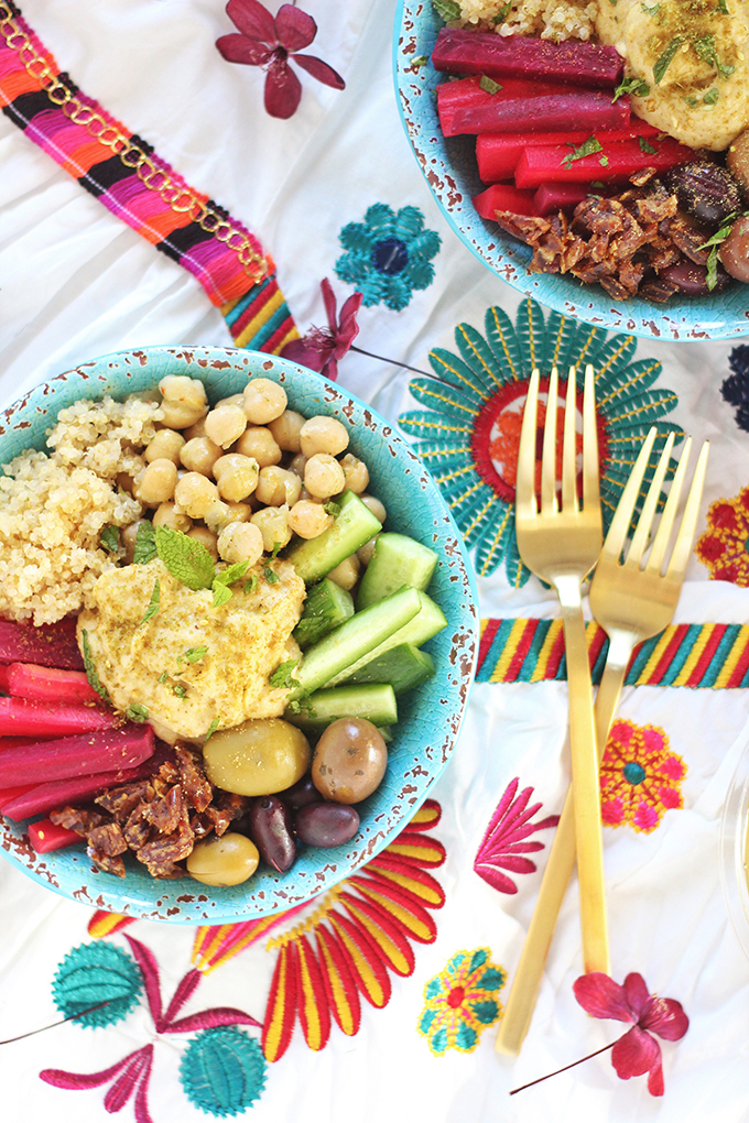 Mediterranean Rainbow Buddha Bowl | Created in Partnership with Sabra Canada #sponsored // JustineCelina.com | #glutenfree #dairyfree #vegan