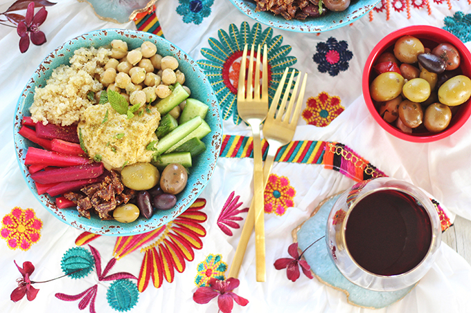 Mediterranean Rainbow Buddha Bowl | Created in Partnership with Sabra Canada #sponsored // JustineCelina.com | #glutenfree #dairyfree #vegan