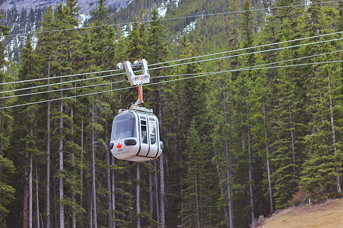 Mother’s Day on at the Sky Bistro in Banff, Alberta | Brewster Travel Canada | Sulphur Mountain, Banff Gondola | Canadian Rocky Mountains // JustineCelina.com