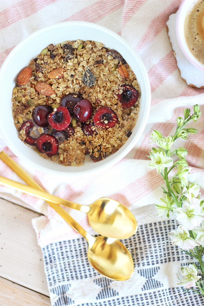 PROTEIN PACKED CHERRY ALMOND GRANOLA - JustineCelina