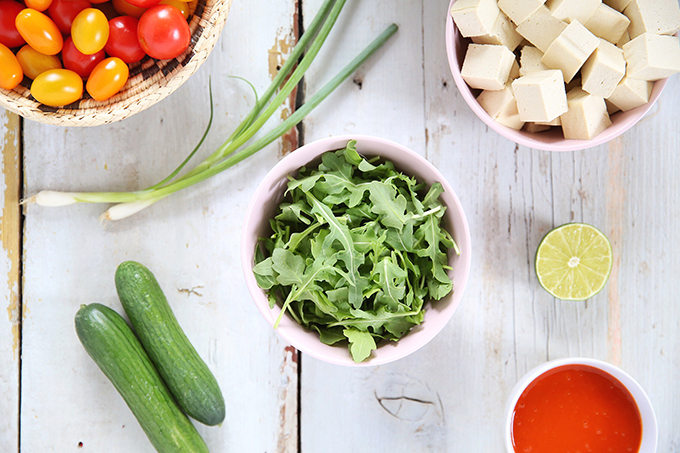 #Vegan Fiesta Buffalo Tofu Bowls with Tahini Lime Crema | #sponsored by Inspired Greens // JustineCelina.com