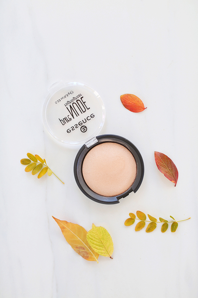 Essence Pure Nude Highlighter in Be My Highlight 01 | September 2017 Beauty Favourites // JustineCelina.com