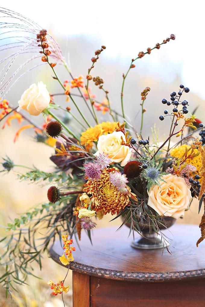 The Most Beautiful Autumn Arrangement, Ever | Autumn 2017 Flower Ideas | Modern Autumn Wedding Bouquet Ideas | Modern Autumn Wedding Flower Ideas | Pantone Fall 2017 Colour Trends Flowers // JustineCelina.com x Rebecca Dawn Design