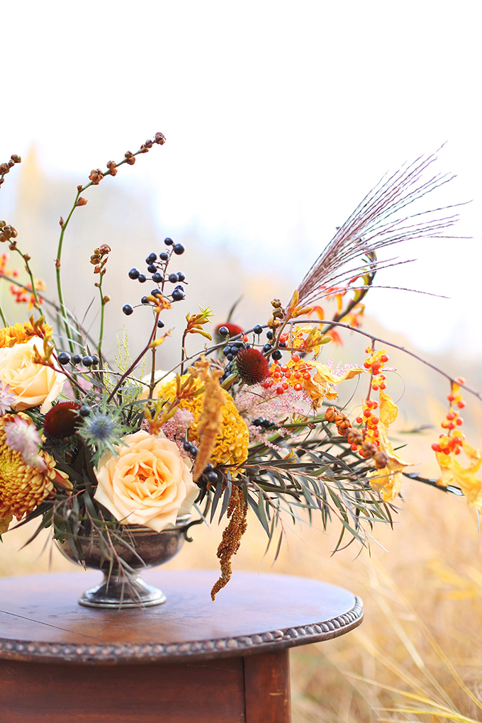 The Most Beautiful Autumn Arrangement, Ever | Autumn 2017 Flower Ideas | Modern Autumn Wedding Bouquet Ideas | Modern Autumn Wedding Flower Ideas | Pantone Fall 2017 Colour Trends Flowers // JustineCelina.com x Rebecca Dawn Design 